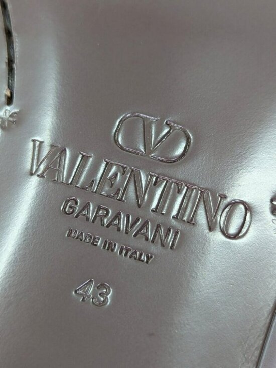 Valentino Garavani Men\'s Vlogo Penny Loafer Chocolate Brown Size 43 (MSRP $980)